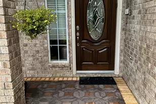 14330 Dunrobin Way, Sugar Land, TX 77498 - Photo 3