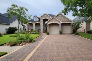14330 Dunrobin Way, Sugar Land, TX 77498 - Photo 3
