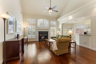 75 N Floral Leaf Cir, The Woodlands, TX 77381 - Photo 15