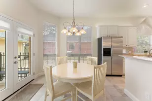 75 N Floral Leaf Cir, The Woodlands, TX 77381 - Photo 13