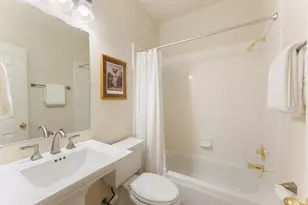 75 N Floral Leaf Cir, The Woodlands, TX 77381 - Photo 25