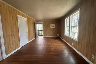 605 E Hunnicutt St, Baytown, TX 77520 - Photo 17