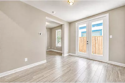 5826 Darling Street, Houston, TX 77007 - Photo 9