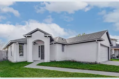 7027 Sun Creek Drive, Hitchcock, TX 77563 - Photo 1