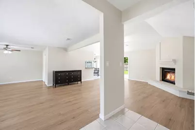 18607 Hiddenbay Way, Spring, TX 77379 - Photo 9