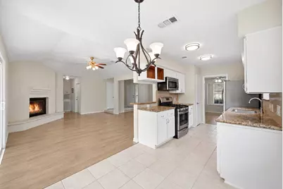 18607 Hiddenbay Way, Spring, TX 77379 - Photo 13