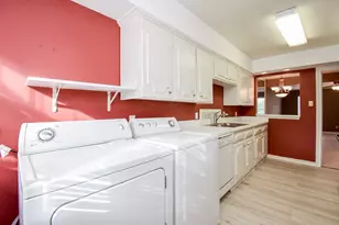 5200 Arboles Dr, Houston, TX 77035 - Photo 25