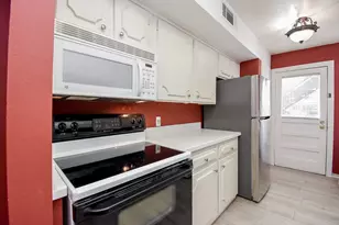 5200 Arboles Dr, Houston, TX 77035 - Photo 19