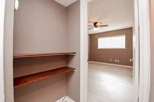 5200 Arboles Dr, Houston, TX 77035 - Photo 27