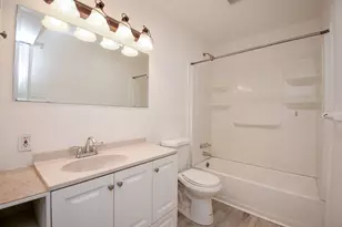 5200 Arboles Dr, Houston, TX 77035 - Photo 35