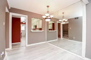 5200 Arboles Dr, Houston, TX 77035 - Photo 11
