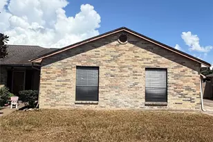 9511 Bollingbrook Dr, Houston, TX 77083 - Photo 3