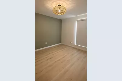 9511 Bollingbrook Drive, Houston, TX 77083 - Photo 11