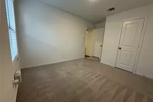 529 Falling Cave Dr, Willis, TX 77378 - Photo 5