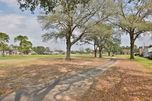 7639 Ameswood Rd, Houston, TX 77095 - Photo 41