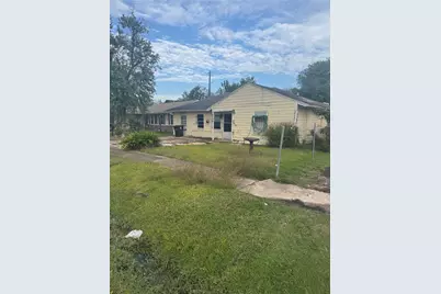 5417 Doulton Drive, Houston, TX 77033 - Photo 3