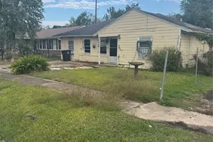 5417 Doulton Dr, Houston, TX 77033 - Photo 3