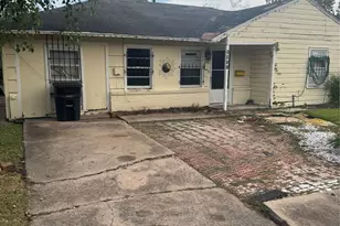 5417 Doulton Dr, Houston, TX 77033 - Photo 5