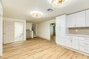 2812 N Sonny Ln, Galveston, TX 77554 - Photo 9