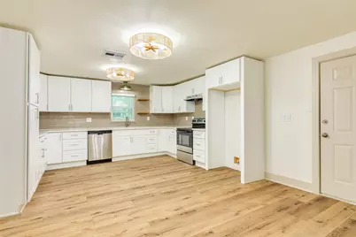 2812 N Sonny Lane, Galveston, TX 77554 - Photo 7