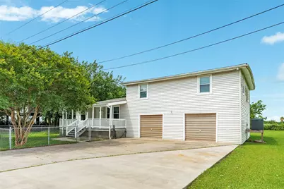 2812 N Sonny Lane, Galveston, TX 77554 - Photo 1