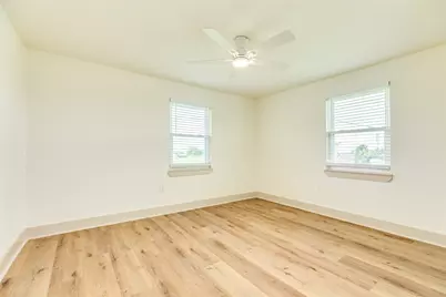 2812 N Sonny Lane, Galveston, TX 77554 - Photo 15