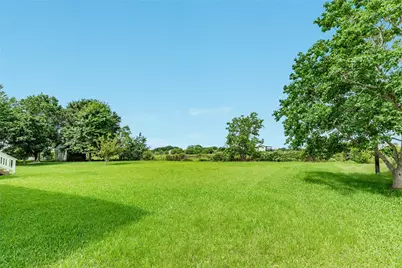 2812 N Sonny Lane, Galveston, TX 77554 - Photo 5