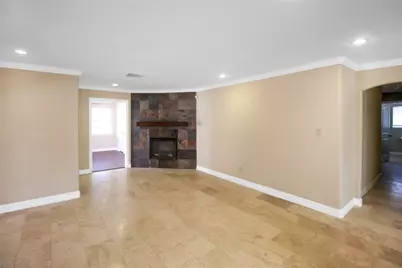 5738 Willowbend Boulevard, Houston, TX 77096 - Photo 13