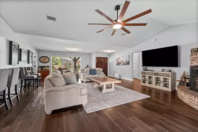 903 Northpine Drive, Conroe, TX 77301 - Photo 9