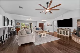 903 Northpine Dr, Conroe, TX 77301 - Photo 9