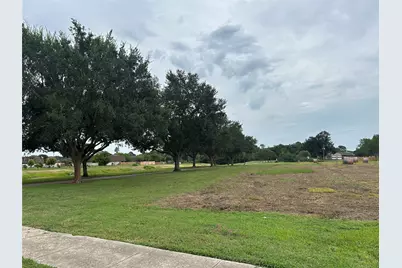 650 E Adoue Street, Alvin, TX 77511 - Photo 13