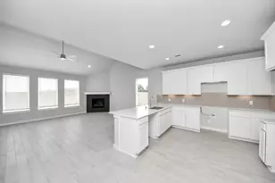 2107 Della Lks Ct, Fresno, TX 77545 - Photo 9