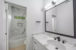 4210 New Orleans St, Houston, TX 77020 - Photo 9