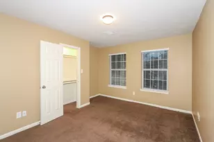 4918 N Cancun Dr, Houston, TX 77045 - Photo 15