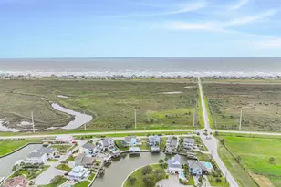 12822 Santiago Cir, Galveston, TX 77554 - Photo 7