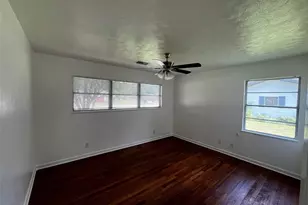 416 Azalea Dr, Baytown, TX 77520 - Photo 15