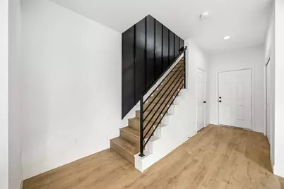 5955 Southseas Street #A/B, Houston, TX 77033 - Photo 7