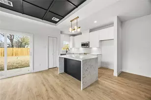 5955 Southseas St, Houston, TX 77033 - Photo 11