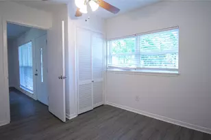 322 Broad Ripple Dr, Houston, TX 77336 - Photo 11