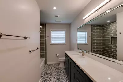5319 Willowbend Boulevard, Houston, TX 77096 - Photo 11