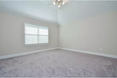 924 E 39th Street, Houston, TX 77022 - Photo 19