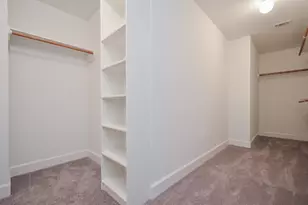 924 E 39th St, Houston, TX 77022 - Photo 23