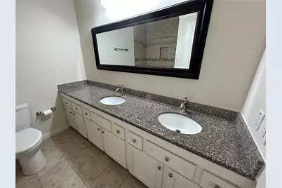 2213 S Braeswood Boulevard #12B, Houston, TX 77030 - Photo 11