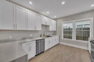 1807 Summer St, Houston, TX 77007 - Photo 9