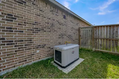 6294 Wedgewood Hills Drive, Conroe, TX 77304 - Photo 37