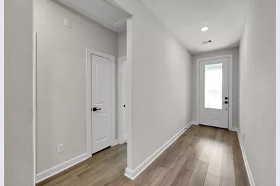 6294 Wedgewood Hills Drive, Conroe, TX 77304 - Photo 9