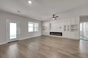 6294 Wedgewood Hls Dr, Conroe, TX 77304 - Photo 5