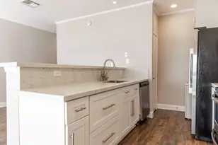 401 Lakeside Ln, Nassau Bay, TX 77058 - Photo 13