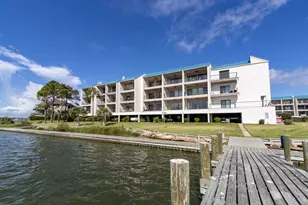 401 Lakeside Ln, Nassau Bay, TX 77058 - Photo 37