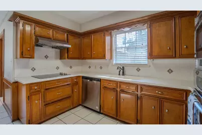 5507 Slashwood Lane, Spring, TX 77379 - Photo 11